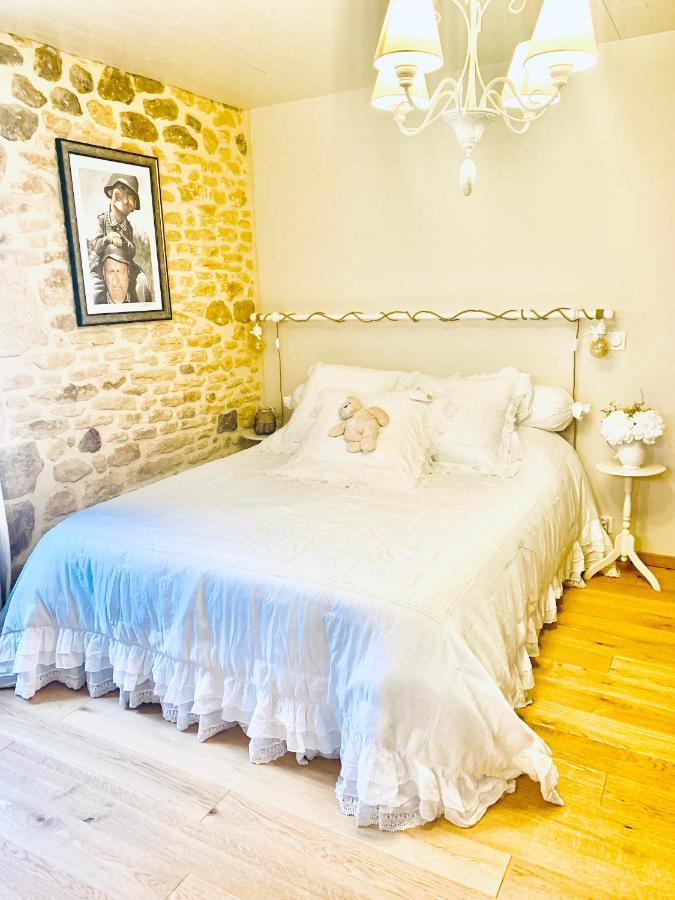 L'Ecrin Des Symes Simeyrols Exterior foto