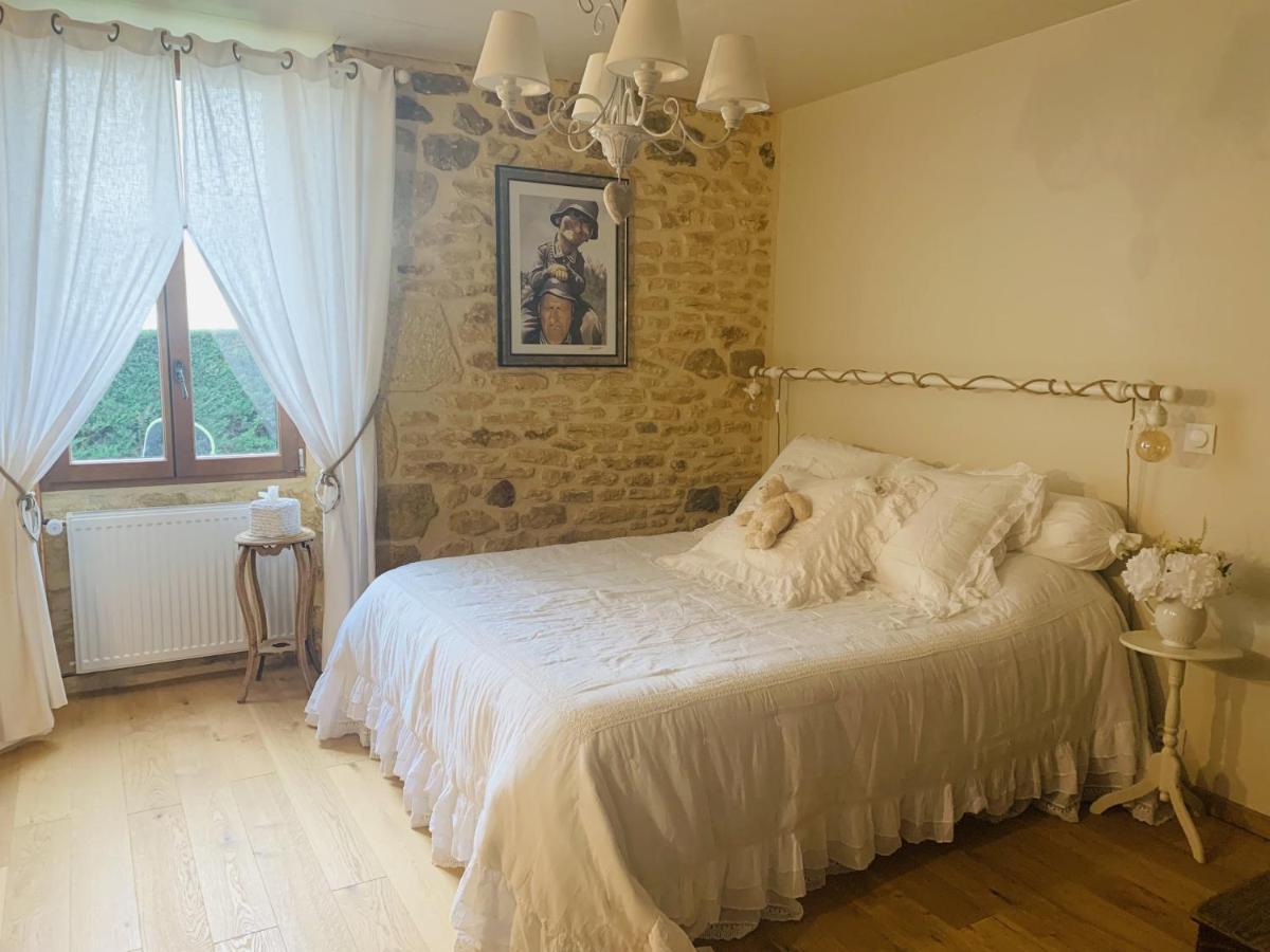L'Ecrin Des Symes Simeyrols Exterior foto